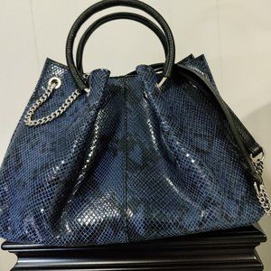 Persaman NY Leather Snakeskin Mesh Bucket Bag W Matching Cosmetic Bag